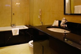 Elilly International Hotel