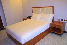 Golden Park Apartment Hotel