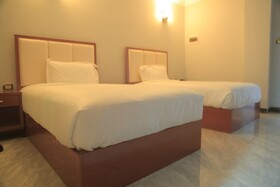 Golden Park Apartment Hotel