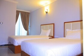 Golden Park Apartment Hotel