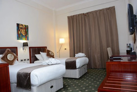 Kenenisa Hotel