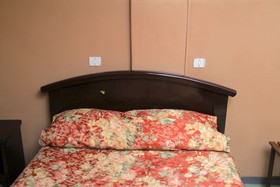 Yonas Hotel