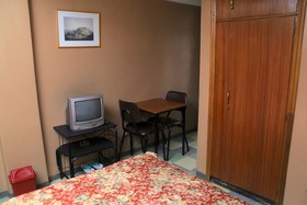 Yonas Hotel