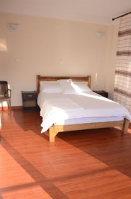 Zan-Seyoum Hotel