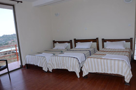 Zan-Seyoum Hotel