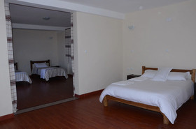 Zan-Seyoum Hotel