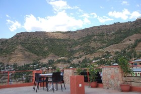 Zan-Seyoum Hotel