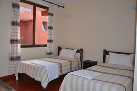 Zan-Seyoum Hotel