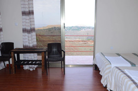 Zan-Seyoum Hotel