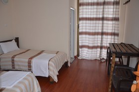 Zan-Seyoum Hotel