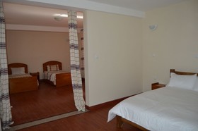Zan-Seyoum Hotel