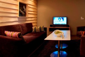 Levi Suites Unna Mànnu