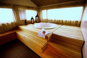 Levi Suites Unna Mànnu