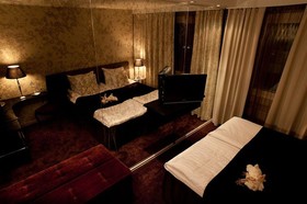 Arctic City Hotel