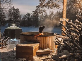 Invisible Forest Lodge