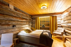 Log House Kuukkeli Teerenpesä