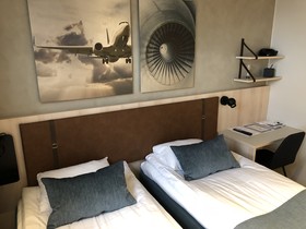 Pilot Airport Hotel