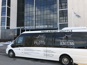 Skyline Airport Hotel