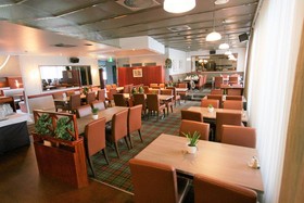 Skyline Airport Hotel