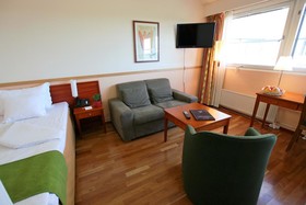 Skyline Airport Hotel