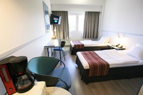 Skyline Airport Hotel