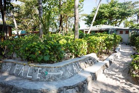 Beachcomber Island Resort