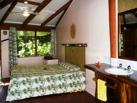 Beachcomber Island Resort
