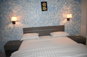 Galaxy Hotel & Apartments