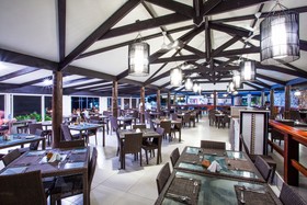 Plantation Island Resort
