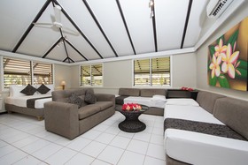 Plantation Island Resort