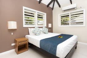 Plantation Island Resort