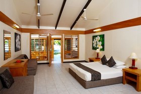 Plantation Island Resort