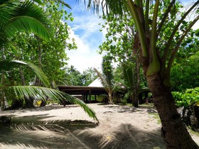 Maqai Beach Eco Surf Resort