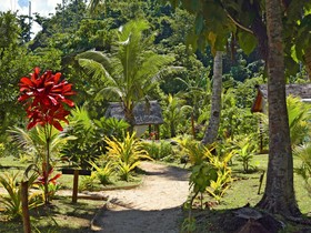 Maqai Beach Eco Surf Resort