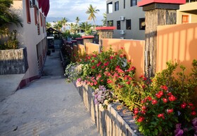 Al-Minhaj Apartments