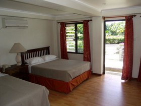 Hans Travel Inn