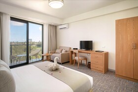 Nalagi Hotel