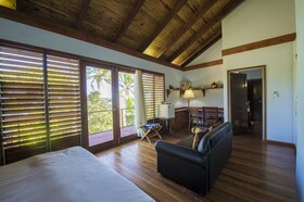 deVos - The Private Residence