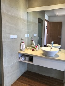 Yadua Bay Resort & Villas