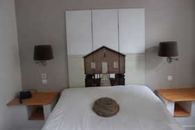 A La Maison Rouge
