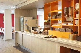 Sweet and Smart Hotel