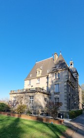 Ô Château