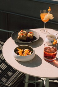 Maison Heler Metz, Curio Collection by Hilton