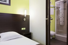 Hotel Kyriad Design ENZO PONT A MOUSSON