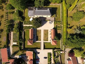 La Maison Forte