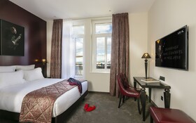 Arok Hotel