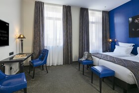 Arok Hotel