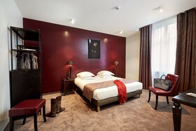 Arok Hotel