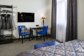 Arok Hotel