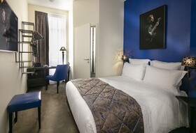 Arok Hotel